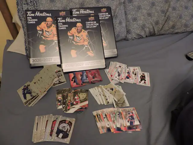 2026-27 Tim Hortons Set De Base   7 Inserts 219 Cards master set