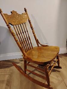 Antique Rocking Chair - Photo 2