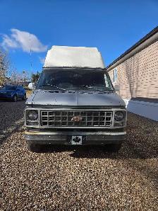 1981 Chevrolet van G10 - Photo 2