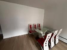 Beautiful One Bedroom Apartment near metro SnowdonAvailable Now - Photo 6