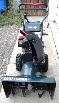 CRAFTSMAN 24' 5 HP SNOWBLOWER - Photo 3