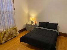 Grande chambre meublée - Photo 4