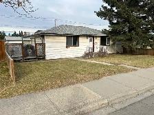 Bowness 3 bedroom, 1 bath house for rent