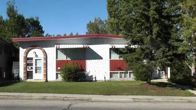 A beautiful lower unit of 4-plex for rent in Capitol Hill