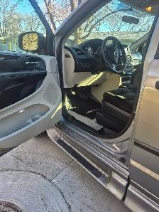 Only 36000km  Side Entry Grand Caravan - Photo 5