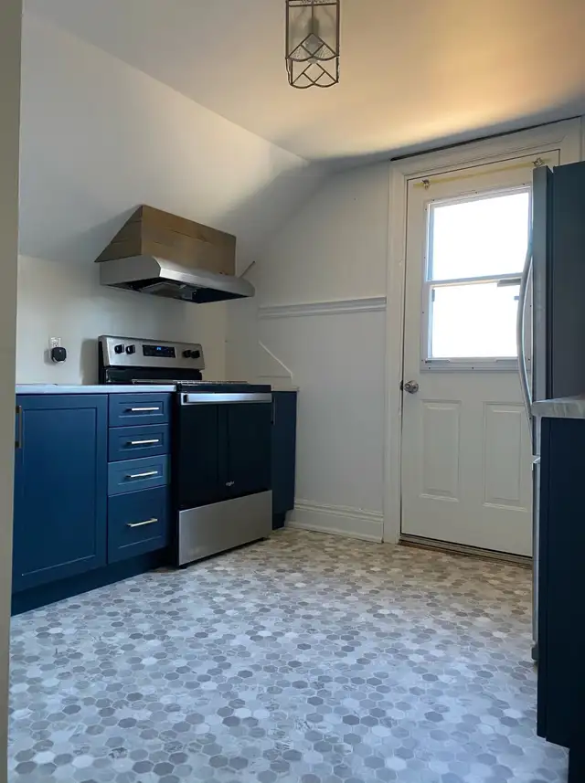 One bedroom with den for rent in Port Hope