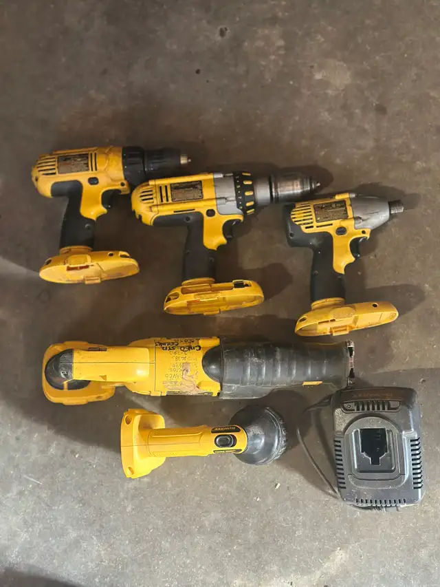 18 V Dewalt Cordless Tools