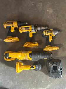 18 V Dewalt Cordless Tools - Photo 2