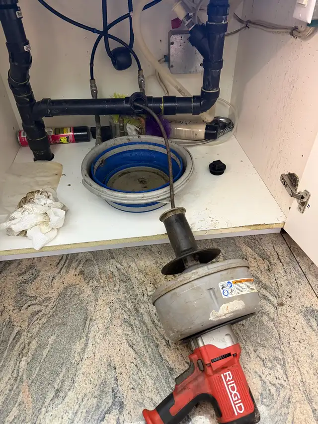 Unclogging kitchen drain