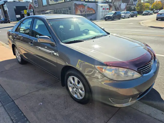 2005 Toyota Camry LE V6 ONE OWNER!