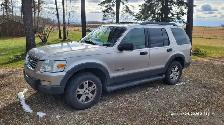 2006 Ford Explorer. Great condition! - Photo 2