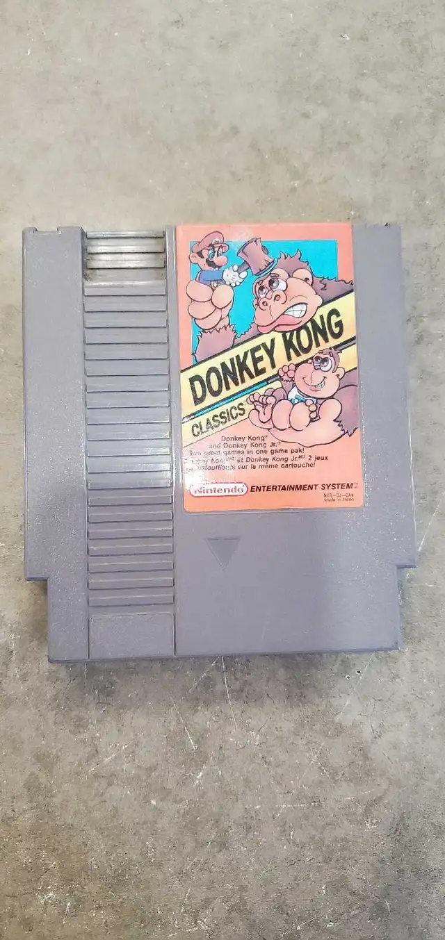 Nintendo Donkey Kong Classics NES Game