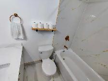 2 Bedroom Condo Available Immediately - Etobicoke - Photo 4