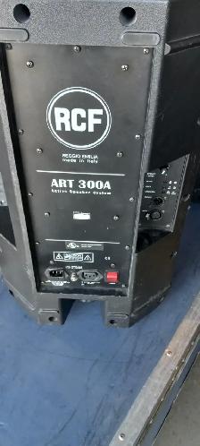 RCF ART300a Powered Speakers - Photo 3