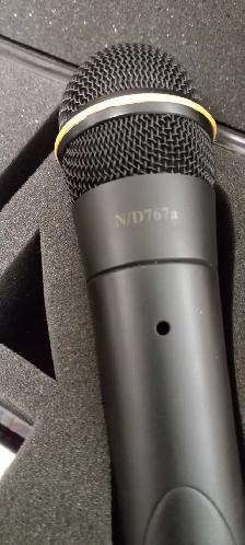 EV Handheld Wireless Mic - Photo 2