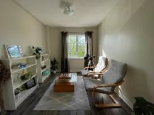 Spacious 4 Bedroom Semi-Detached House for Rent - Brampton - Photo 6