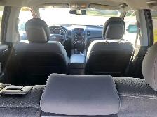 2013 Kia Sorento, AWD, Safetied - Photo 8