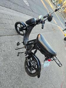 Emmo Urban T Electric Scooter- Excelent Condition $799 - Photo 4