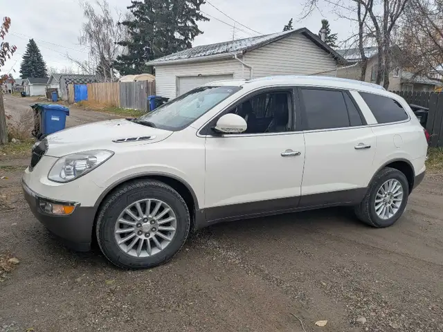 2009 Buick Enclave all-wheel drive