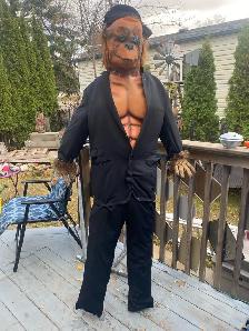 HALLOWEEN APE CREATURE