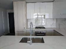New Bright 1 Bdrm   Den, 4 minute walk to Station| Brentwood, Bu - Photo 2