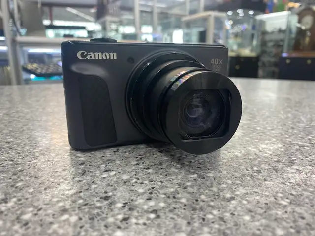 Canon SX730 HS 20.3 Megapixel Digital Camera