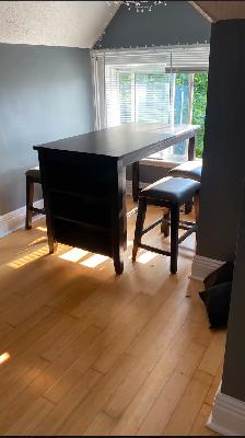 Charming 2BR Victorian Top Floor – Bright & Updated - Photo 12