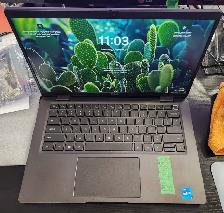 Dell Latitude 7420 13.3' Notebook i5 11th gen 8GB 256GB SSD W11P