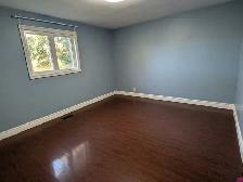 Renovated Main floor @ Poplar Road - Ready to move-in. - Photo 7