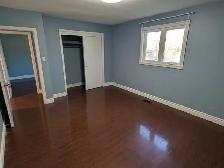 Renovated Main floor @ Poplar Road - Ready to move-in. - Photo 8