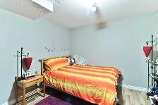 Basement Apartment with separate entrance for rent - Photo 4