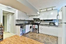 Basement Apartment with separate entrance for rent - Photo 5
