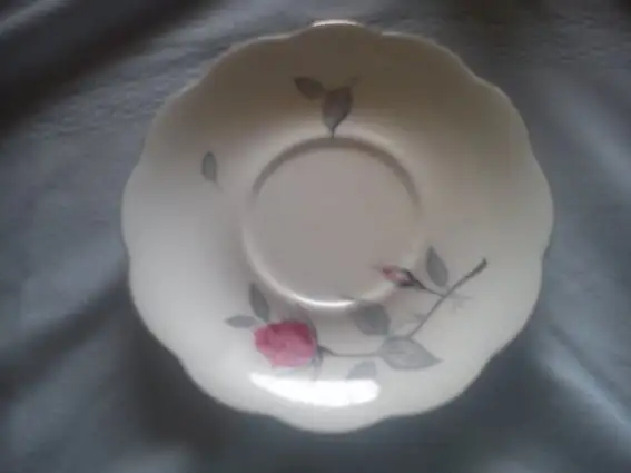 Royal Albert - Trent Rose