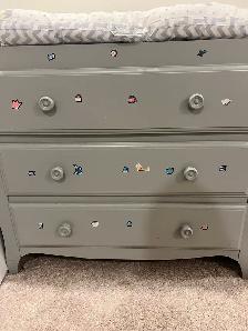 diaper changing station / Dresser - Photo 3
