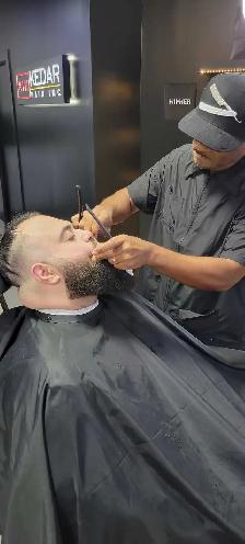 Professional  Barbers - Photo 2