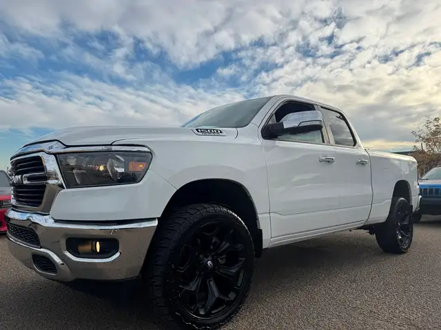 2019 Ram 1500 Big Horn 4x4 HEMI - ONLY 103K - 6'4 Box