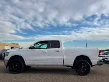 2019 Ram 1500 Big Horn 4x4 HEMI - ONLY 103K - 6'4 Box - Photo 2