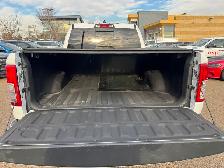 2019 Ram 1500 Big Horn 4x4 HEMI - ONLY 103K - 6'4 Box - Photo 9