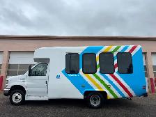 2014 Ford Econoline Commercial Cutaway E-350 - 96K MILES - Power - Photo 2