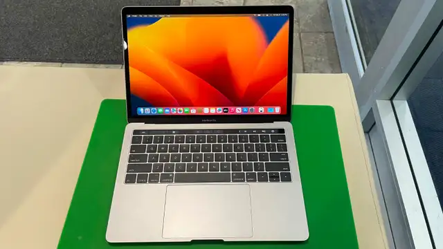 MacBook Pro, 2016, 13-inch, 250GB, Touch Bar.