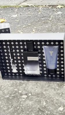 YSL Y Eau de Parfum Gift Set 100 ml   10 ml Spray   Shower Gel - Photo 10