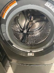 Electrolux Washer/ Electric Dryer Set - Photo 3