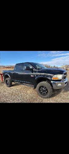 2012 Dodge Ram 3500 Cummins Diesel - Photo 2