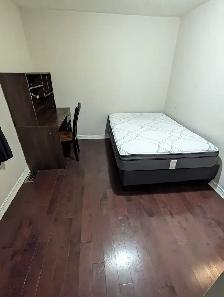 Large room on Woodroffe/Majestic, 4 mins to Algonquin. ASAP - Photo 6