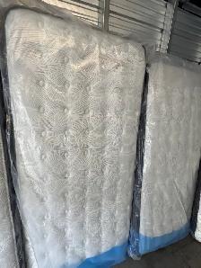 Showroom mattress sale - Photo 4