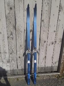 Cross country skis 135 cm ($15) and 160 cm ($20) - Photo 3