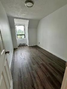 Entire 3rd Floor – 2 Bed, 1 Bath with Kitchen – $2,150, All Incl - Photo 2