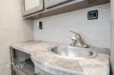 2024 Thor Fourwinds 28Z - Photo 15