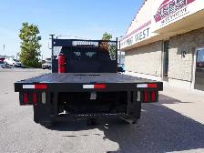 2024 GMC Sierra 3500HD CREW CAB 4X4/POWER CHAIR/REMOTE START - Photo 9