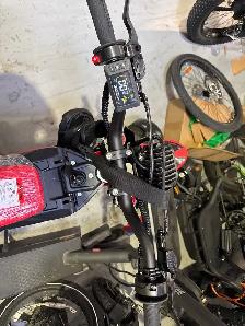 Yozma IN10 Electric Dirt Bike — Red, 0 KM, Like New (Kitchener) - Photo 2